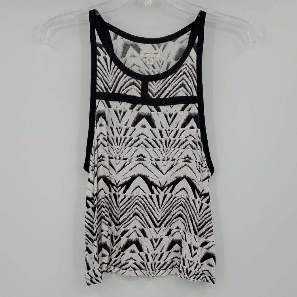 🩵SILENCE+NOISE  Womens M black & white muscle tee